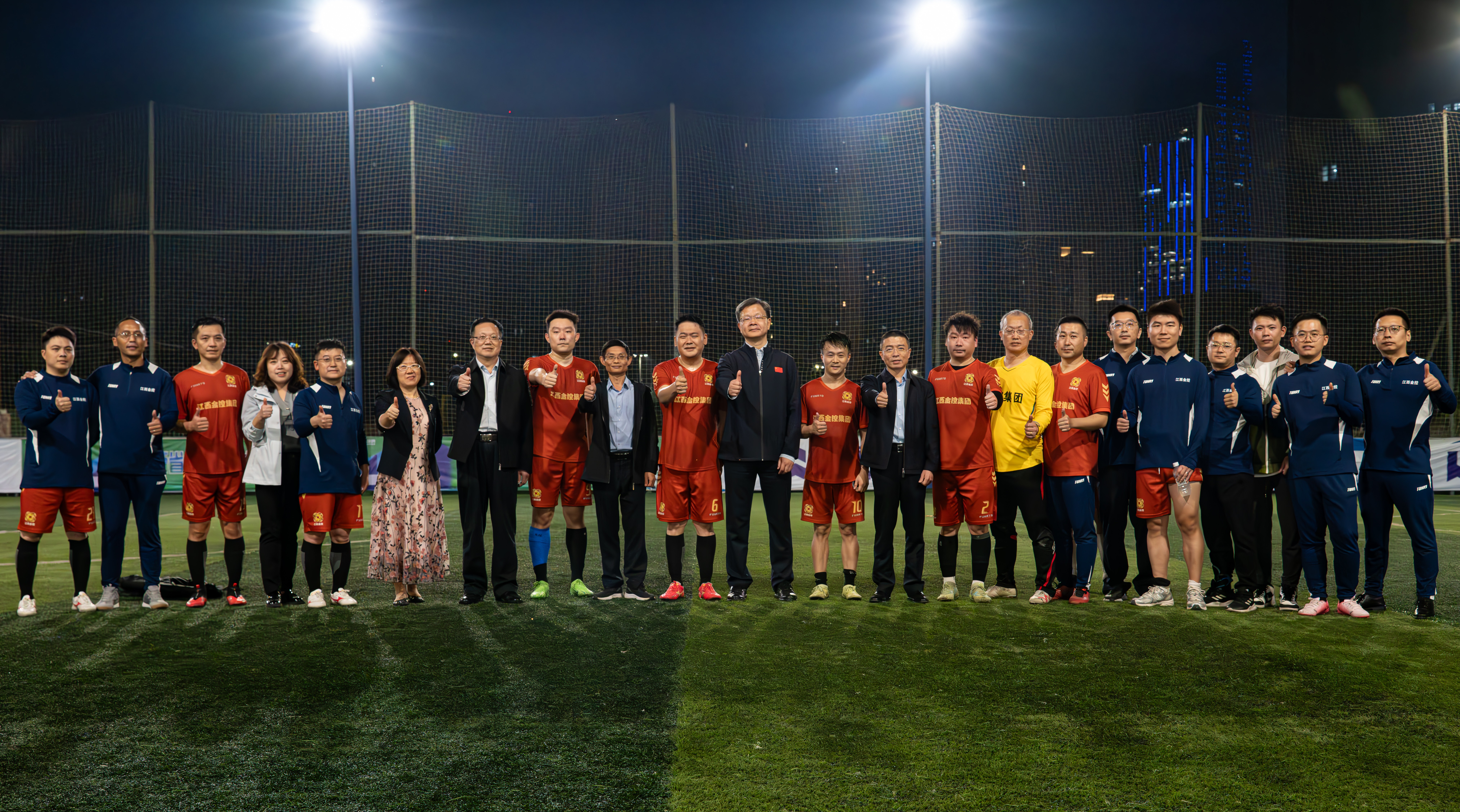 球队整体发挥出色,顺利晋级 球队整体发挥出色,顺利晋级