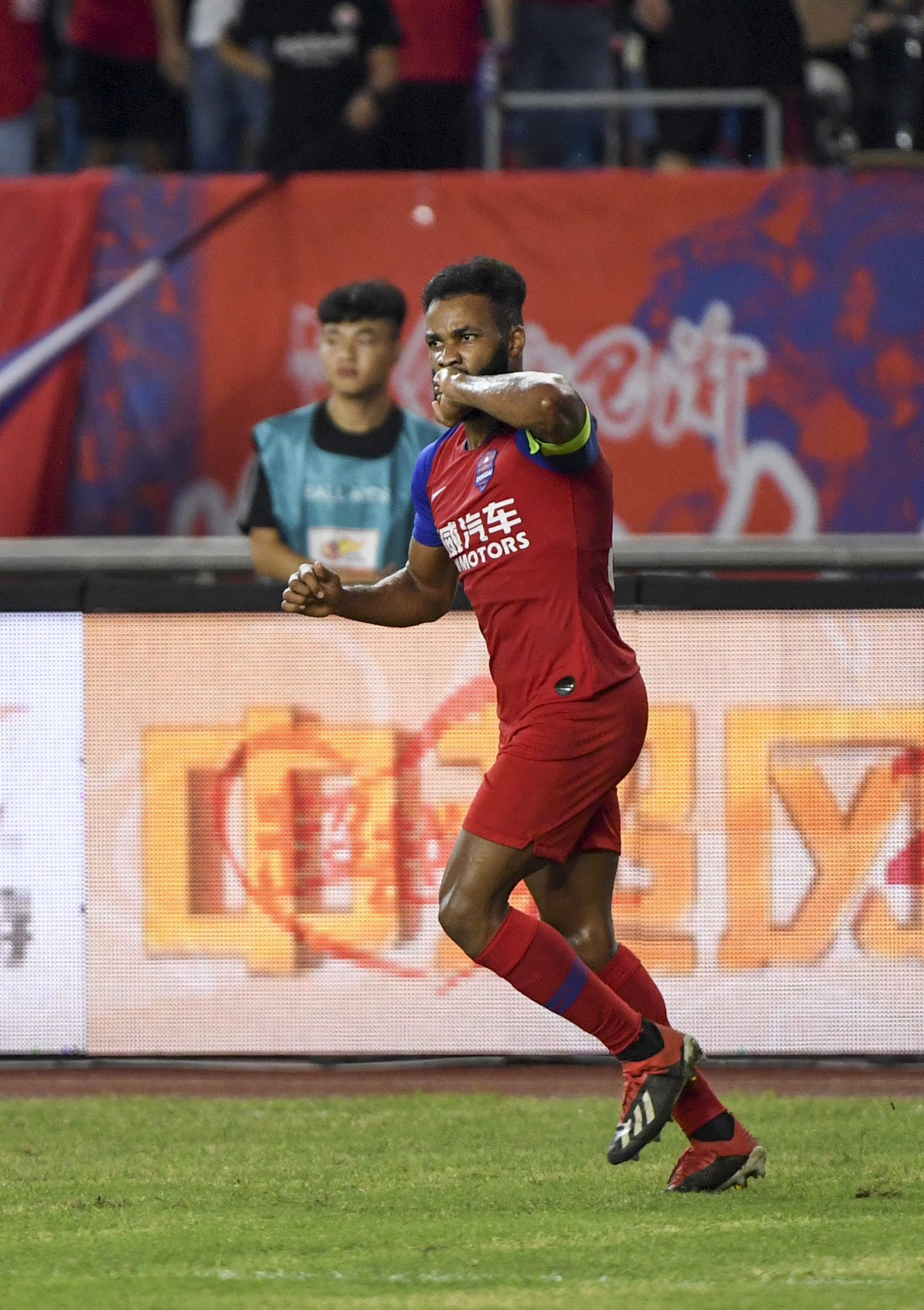 关于重庆斯威清洗低迷，四连胜气势如虹的信息