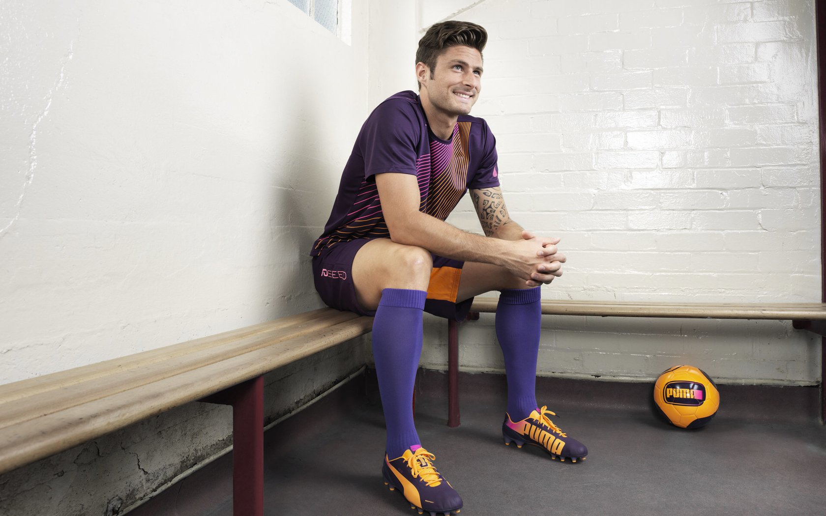 橙衣军团的绝境之光，加克波终场救主，罗马奇迹夜击碎瑞典神话