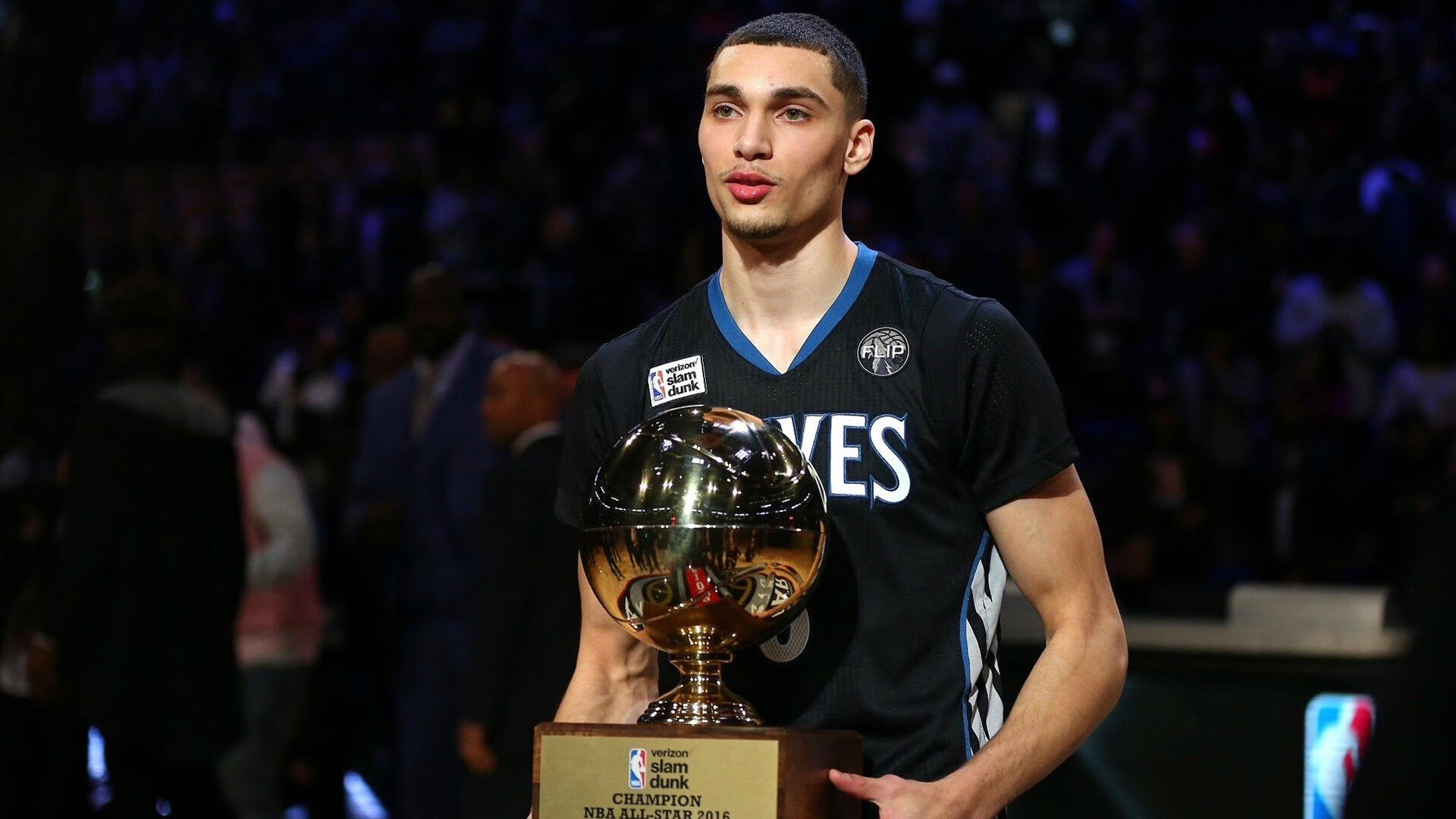 当国王遇见黄河，哈利伯顿如何在山西的喧嚣中加冕大场面先生